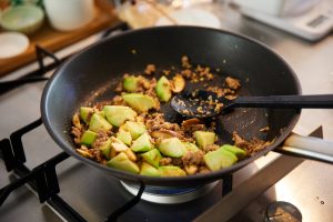 ●子メロンと春雨の麻婆炒め(中国)
